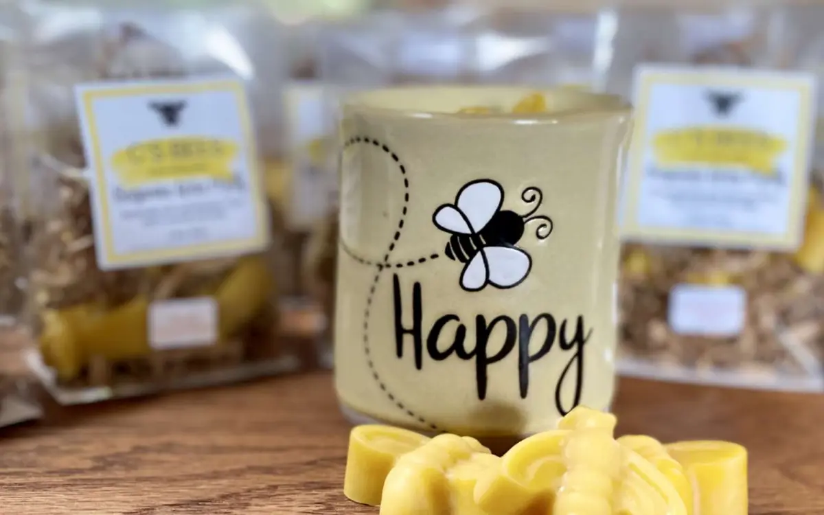 Coffee cup sitting on table