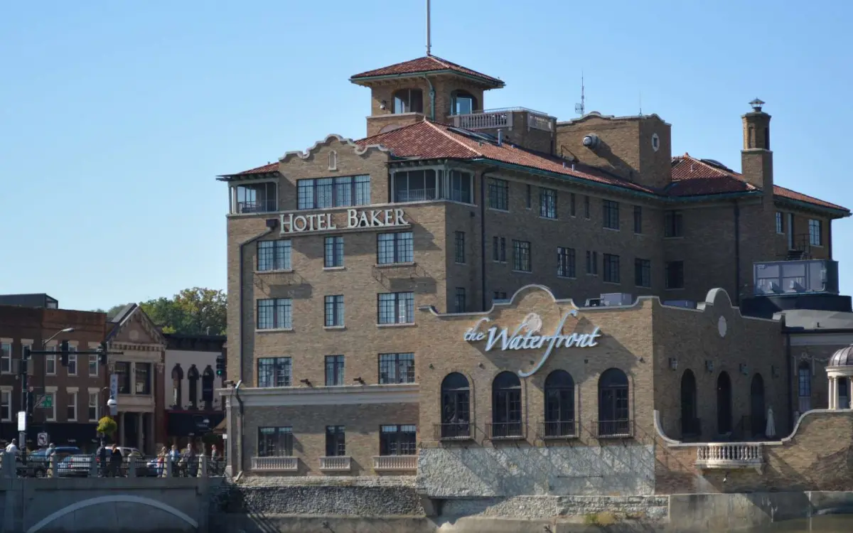 A hotel in a city