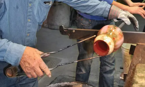 Blowing Lotton Art Glass