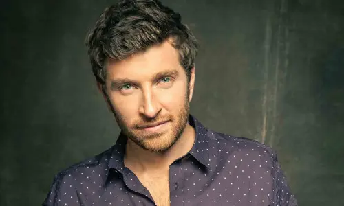 A head shot of a man