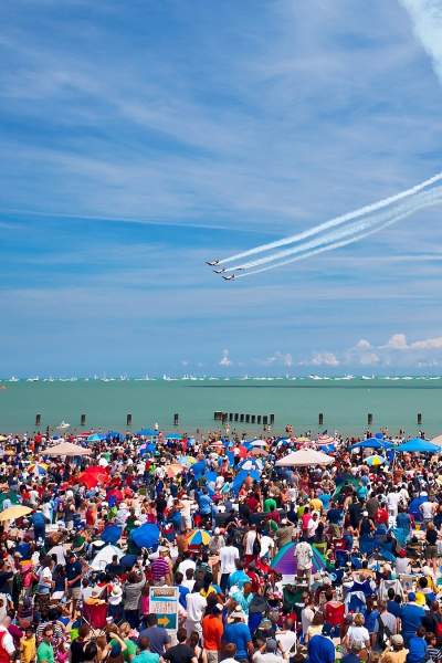 Jets perform aerial acrobatics at the Chicago Air and Water Show.