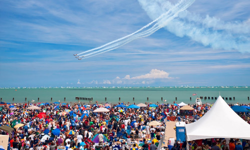 Jets perform aerial acrobatics at the Chicago Air and Water Show.