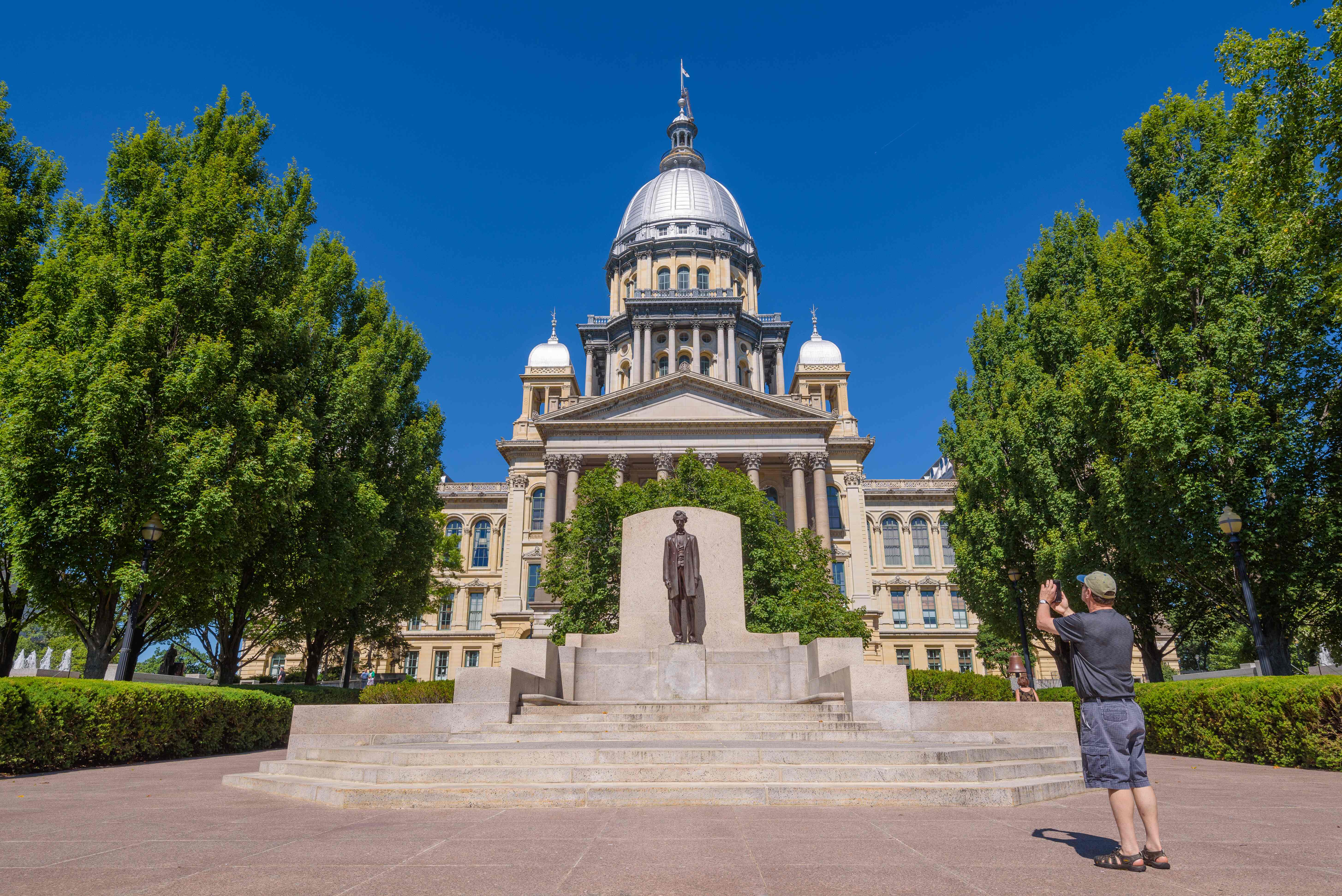 Yefferson Hoffman Estates | TikTok, image size:5818x3884