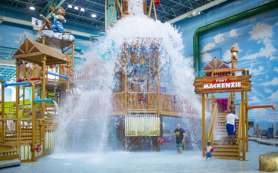 Indoor Water Parks with Hotels in Illinois Enjoy Illinois