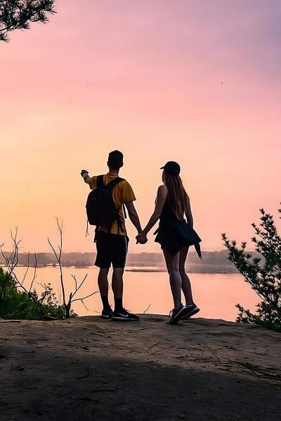 A Couple is Overlooking a River at Buffalo Rock Sate Park in Ottawa