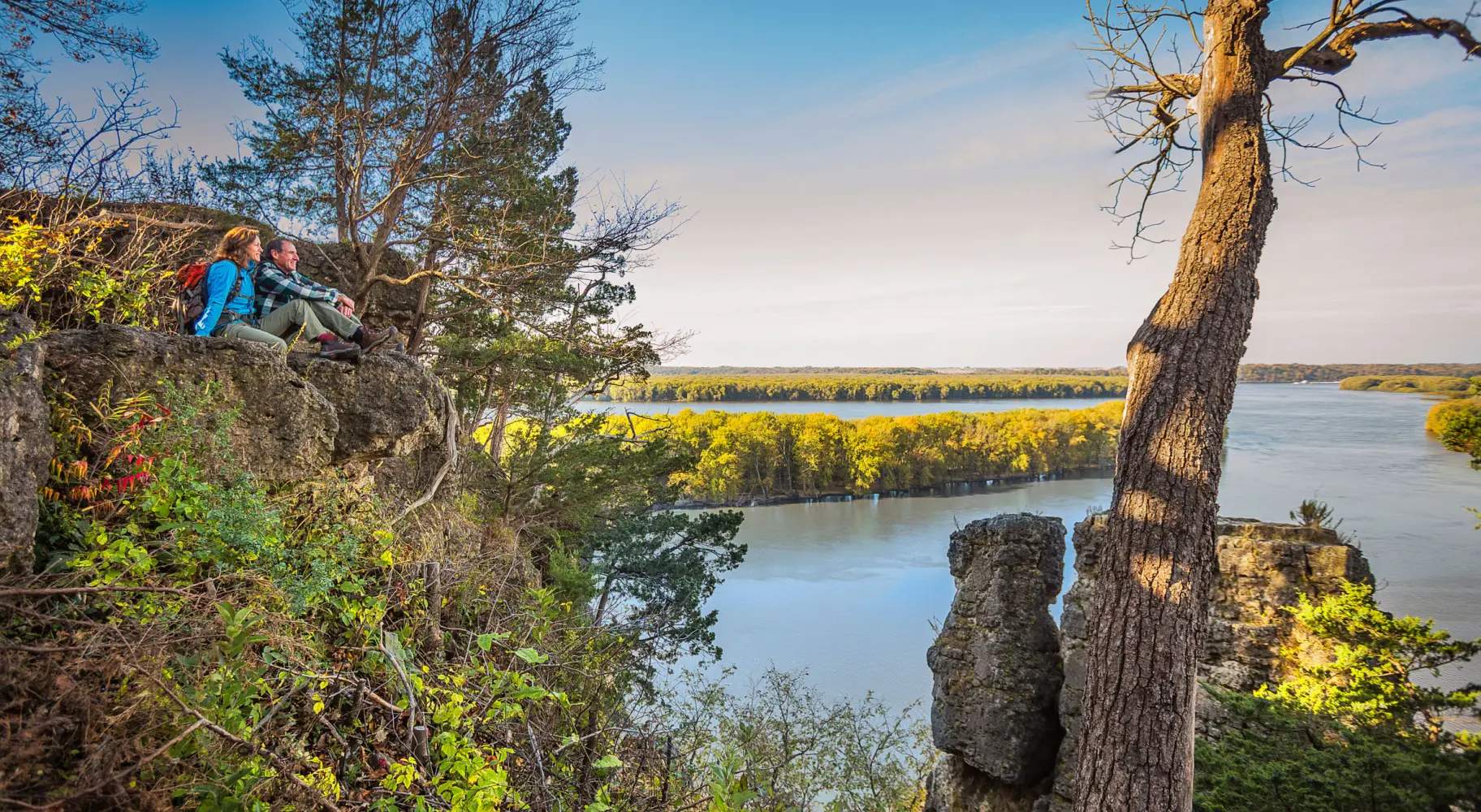 Mississippi Palisades Couple