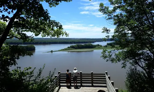 Standing platform overlooking a river