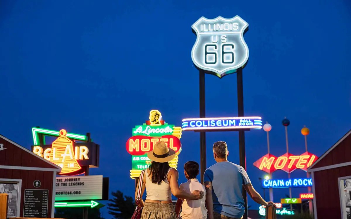 16 Illinois Route 66 Experience