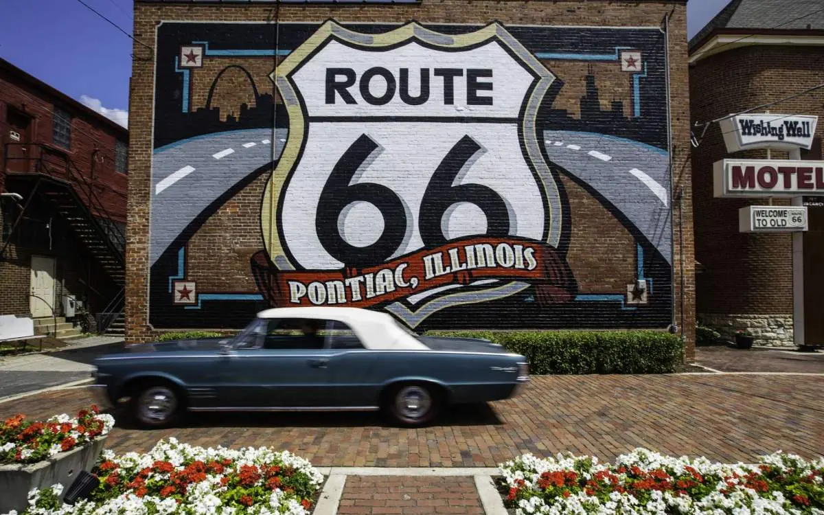 A Route 66 Mural painted on the side of a brick wall in Pontiac, Illinois