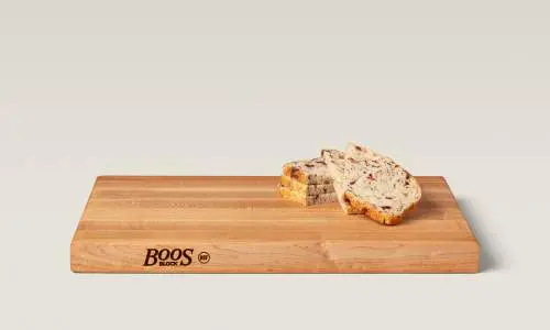 Cutting board with bread