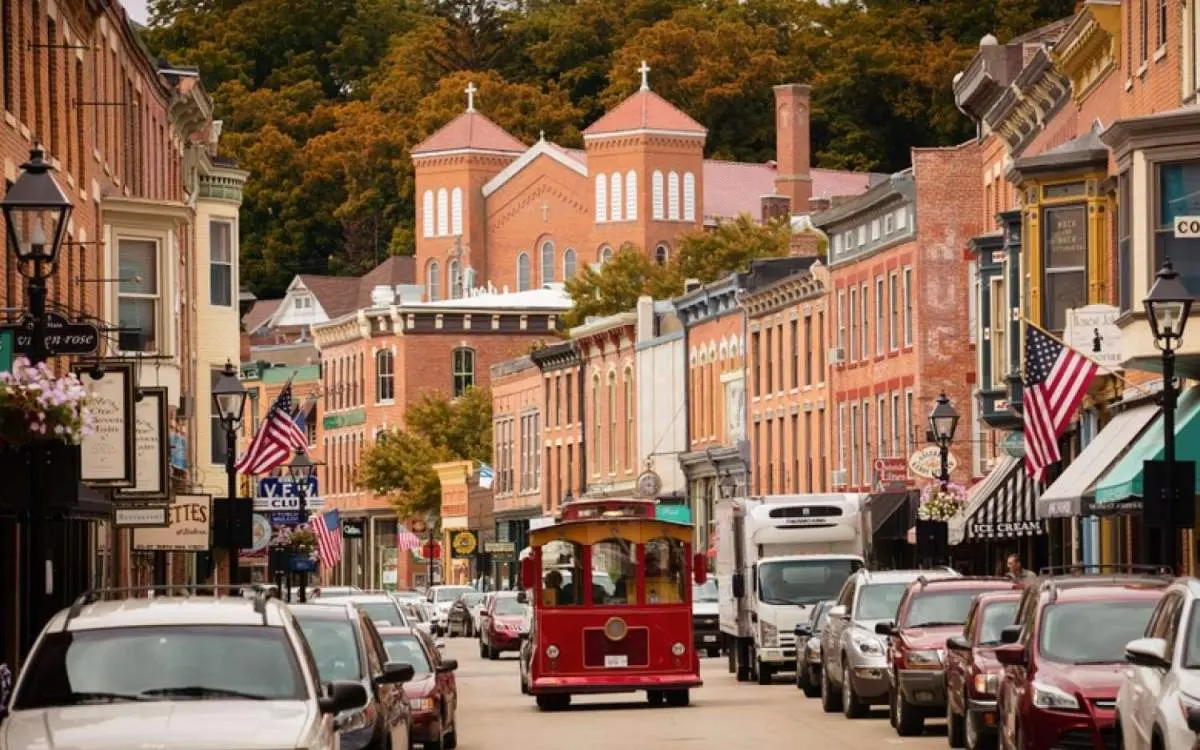 Trolley riding through the busy main street of Galena.