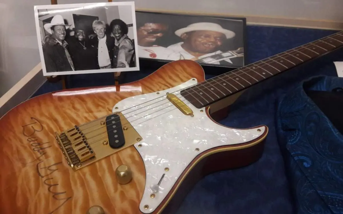 A guitar signed by Buddy Guy