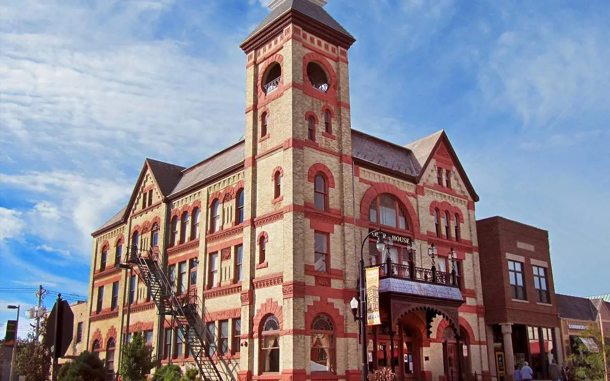 Exterior of the Woodstock Opera House in Woodstock