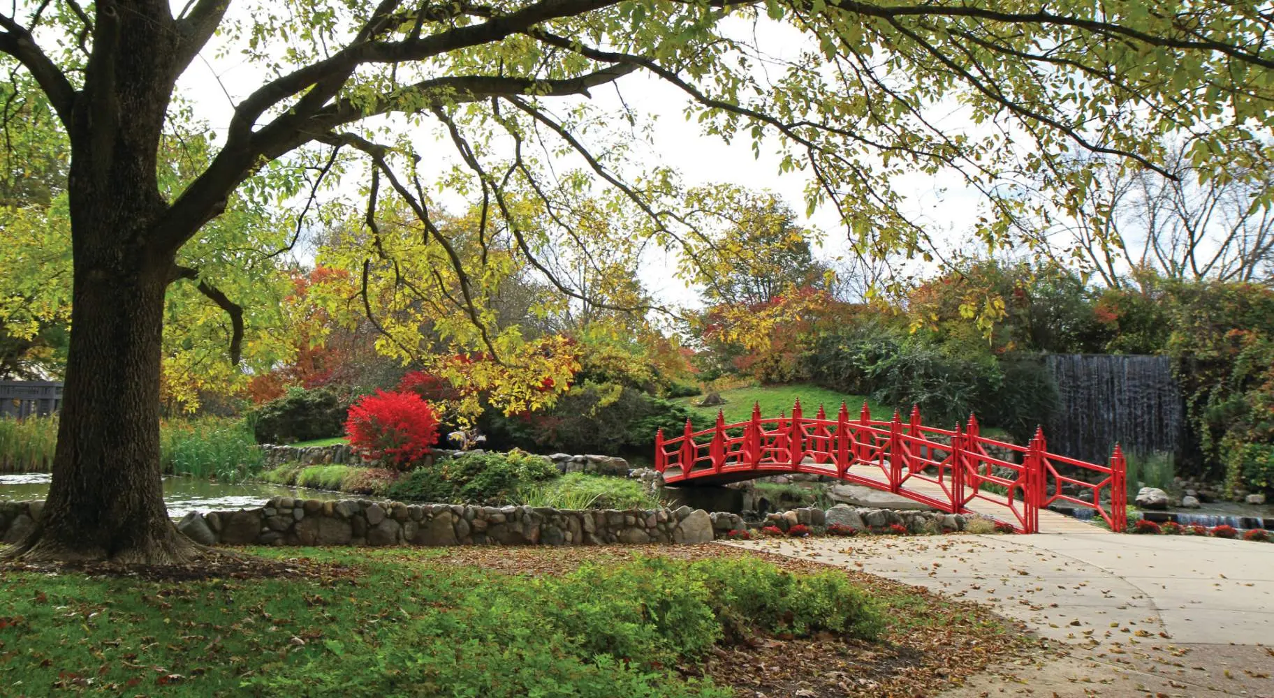A red bridge